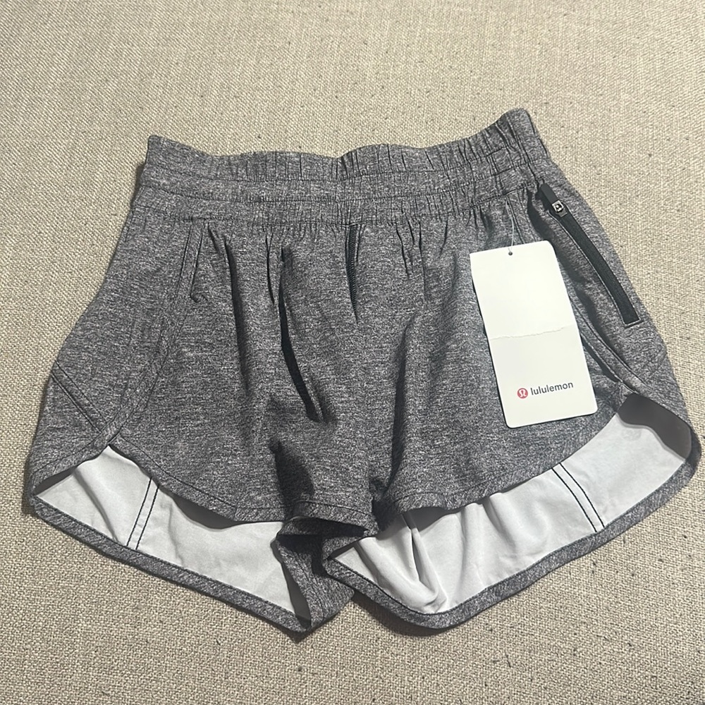 Lululemon LR Short 4”